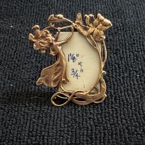 Art Nouveau Garden Pixie Mini Picture Frame Brooch Pin